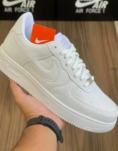 Tênis Nike AIR Aveludado