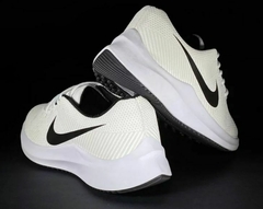 Tênis Nike Zoom Esportivo - comprar online