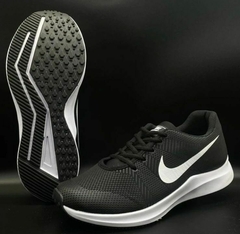 Tênis Nike Zoom Esportivo na internet