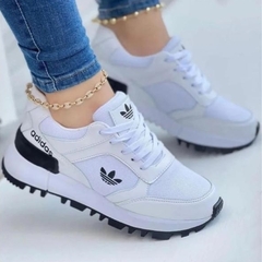 Tênis Adidas Feminino Casual na internet