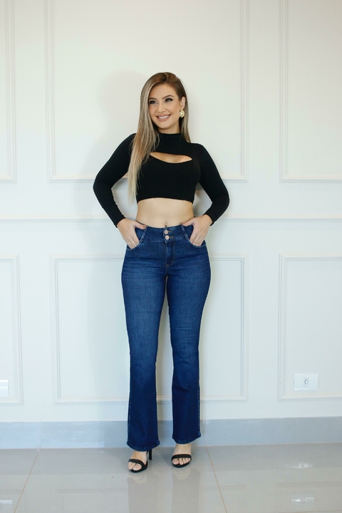 Calça Boot Cut com Triplo Dry Canatiba® - comprar online