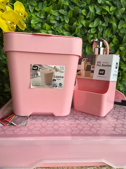 Kit Uz Lixeira + Dispenser com Rodinho e Organizador de Talheres