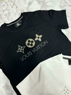 Camiseta Louis Vuitton - Casa Grifes