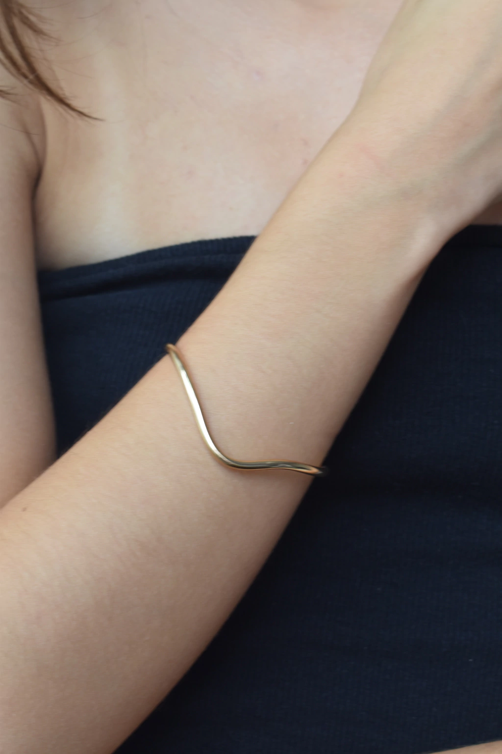 Bracelete Tubo V Banhado a Ouro