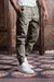 JOGGER CARGO GABARDINA VERDE en internet