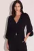 BLUSA COM TORÇÃO EM CREPE na internet