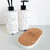 Kit Lavabo Safira com dois dispensers e uma base de cortiça, decorados com fragmentos coloridos.