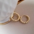 Brinco Mia M Dourado