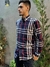 Camisa com Padronagem Azul, Cinza e Vermelho