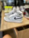 NIKE JORDAN GRIS