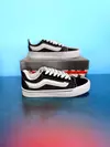 VANS KNU