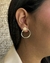 Brinco Argola Frontal com Esfera Lisa Prata - comprar online