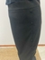 Falda negra tipo gamuza semiajustada - comprar en línea