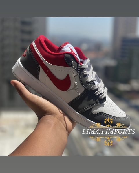 Tênis Nike Jordan 1 Low