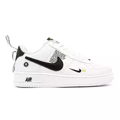 Tênis Nike Air Force TM na internet