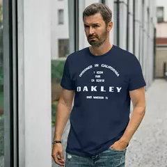 Camisa Oakley In Califórnia