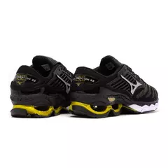 Tênis Mizuno Wave Creation 22