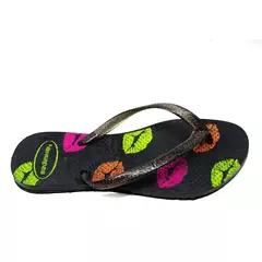 Chinelo Feminino Havaianas Kiss na internet