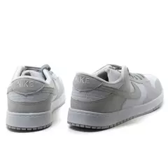 Tênis Masculino Nike Dunk Jordan na internet