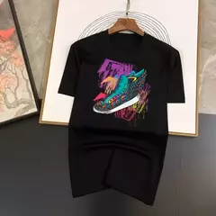 Camisa Sneaker Colorful na internet