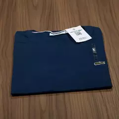 Imagem do Camiseta Lacoste Básica Peruana