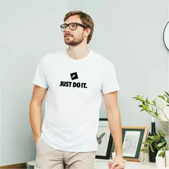 Camisa Nike Just Do It Sportswear II na internet