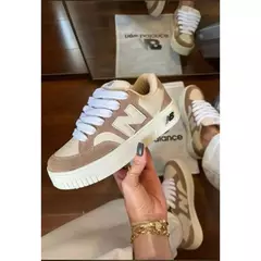 Imagem do TÊNIS FEMININO NEW BALANCE NOBUCK