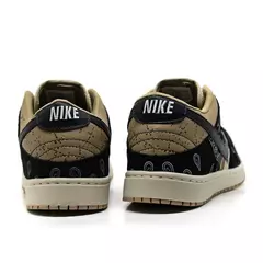 Imagem do Tênis Nike SB Dunk Travis Scott x Low Cactus Jack