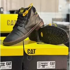 Imagem do Bota Masculina Caterpillar Zíper