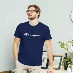 Camisa Champion Logo Script na internet