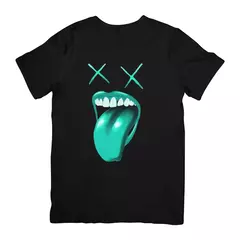 Camisa Mouth na internet
