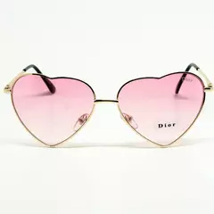 Óculos Dior Vogue Coração na internet