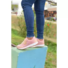 Tênis Feminino Casual Versátil na internet