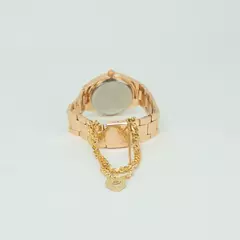 Imagem do Kit Relógio Feminino Elegance e Pulseira com Pingente