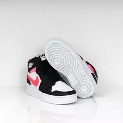 Tênis Infantil Botinha Nike Air Jordan na internet