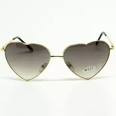 Óculos Dior Vogue Coração na internet