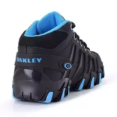 Tênis Infantil Botinha Oakley (PARTICULAR) na internet