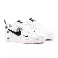 Tênis Nike Air Force 1 TM na internet