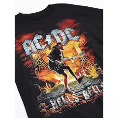 Camisa Rock Eruption na internet