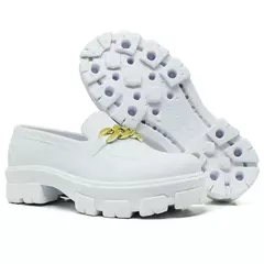 Sapato Feminino Mocassim Tratorado na internet