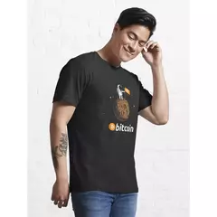 Camisa Bitcoin On The Moon na internet