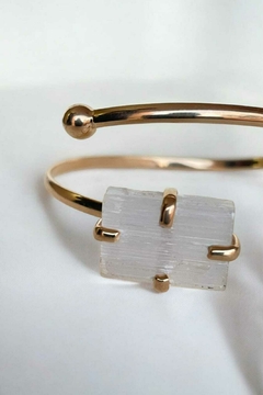 Bracelete Lumina Selenita na internet