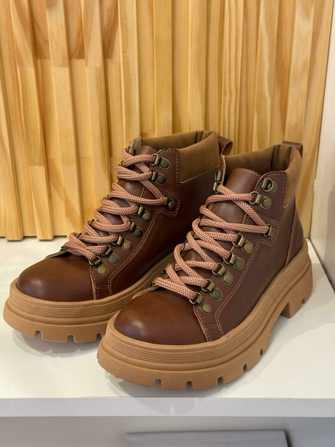 Borcego Lazio Coñac | Mantua - comprar online
