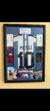 Camiseta con el agregado de fotografias y articulos del mundial. 