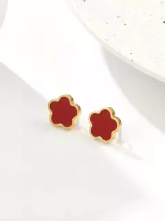 Aretes rojos flor