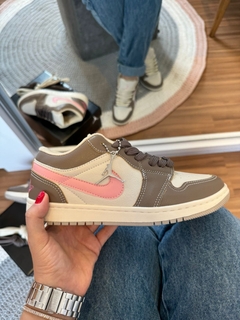 TÊNIS SNEAKER AJ LOW 1 na internet