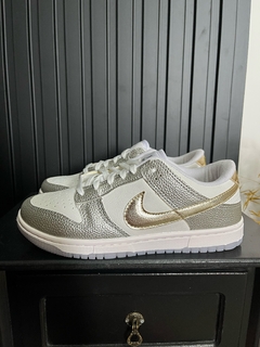 Dunk Low Prata com Dourado - comprar online
