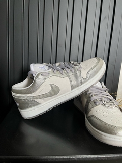 TÊNIS AIR JORDAN PRATA - comprar online