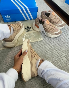 TÊNIS ADIDAS SPORT na internet