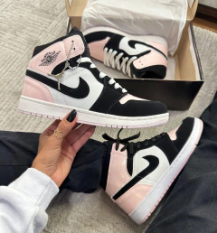 TÊNIS AIR JORDAN CHICAGO na internet